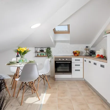 Apartamento Mucho Mas